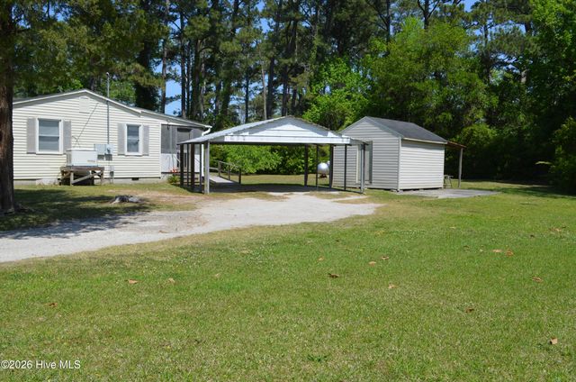 158 Otway Farm Road, Beaufort, NC 28516
