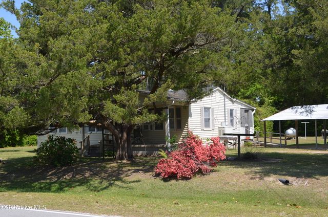 158 Otway Farm Road, Beaufort, NC 28516