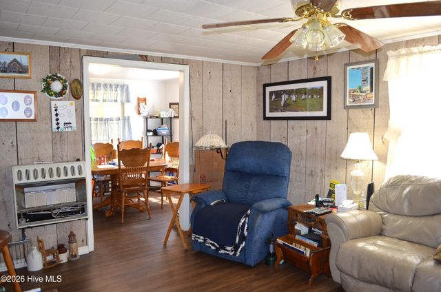 158 Otway Farm Road, Beaufort, NC 28516