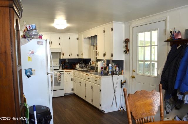 158 Otway Farm Road, Beaufort, NC 28516