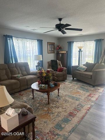4117 Plumthicket, Joplin, MO 64801