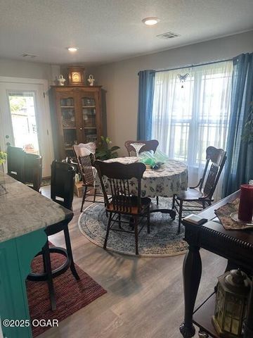 4117 Plumthicket, Joplin, MO 64801