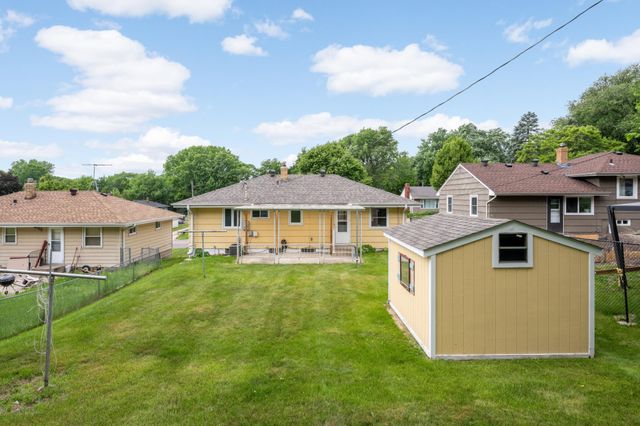 1218 Kent Street N, Saint Paul, MN 55117