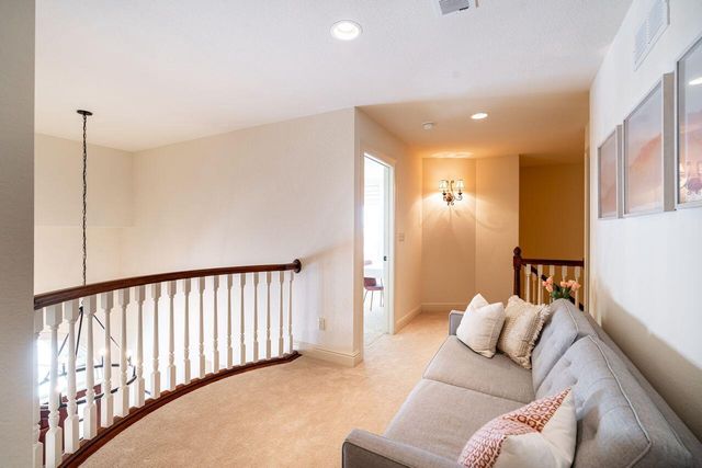 631 Stepping Stone WAY, Pewaukee, WI 53072