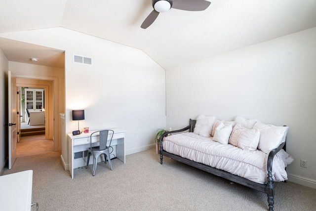 631 Stepping Stone WAY, Pewaukee, WI 53072