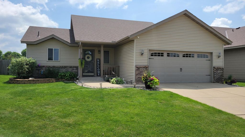 1058 Voyageur Street, Saint Cloud, MN 56303