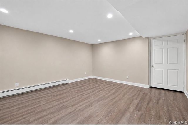 6991 Caldwell Avenue, Maspeth, NY 11378