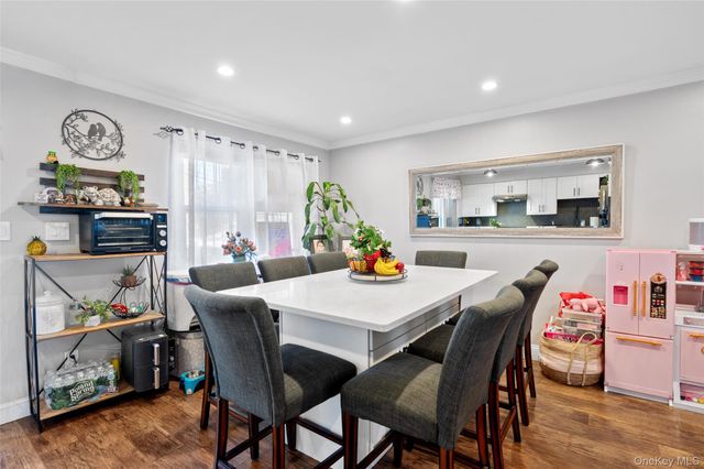 6991 Caldwell Avenue, Maspeth, NY 11378
