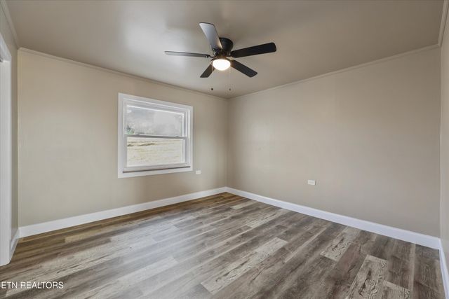 12368 Dry Valley Rd, Loudon, TN 37774