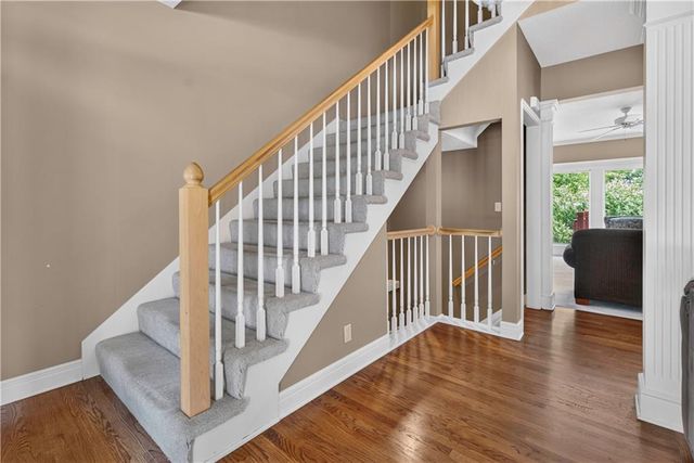 613 SW Derby Drive, Lee's Summit, MO 64081