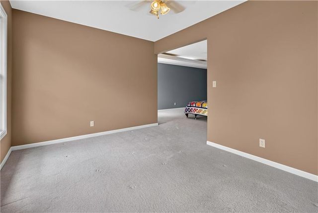 613 SW Derby Drive, Lee's Summit, MO 64081
