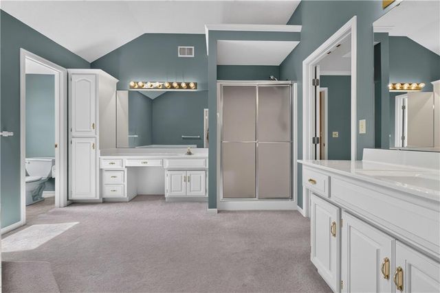 613 SW Derby Drive, Lee's Summit, MO 64081