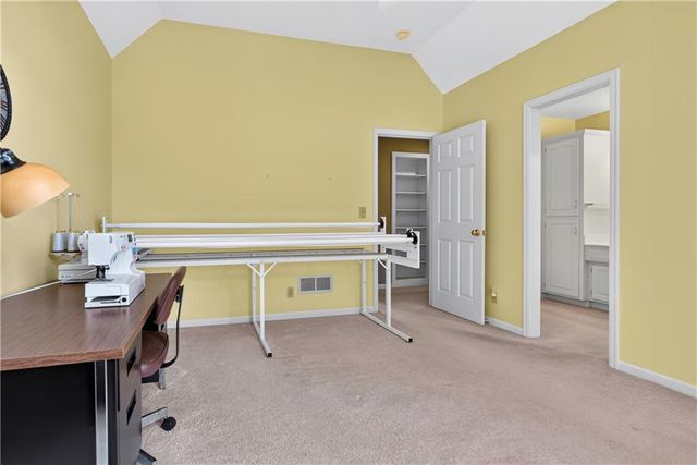 613 SW Derby Drive, Lee's Summit, MO 64081