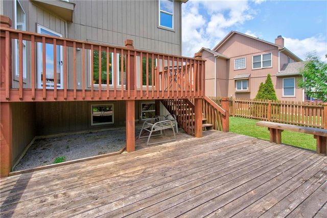 613 SW Derby Drive, Lee's Summit, MO 64081