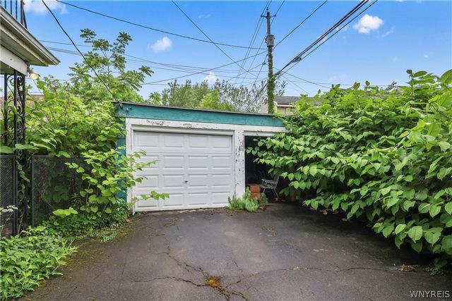 270 Comstock Avenue, Buffalo, NY 14215