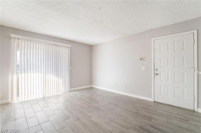 221 Mission Catalina Lane 102, Las Vegas, NV 89107