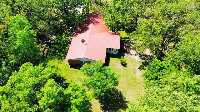 9825 Highway 74, Huntsville, AR 72740