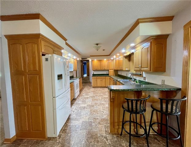 9825 Highway 74, Huntsville, AR 72740