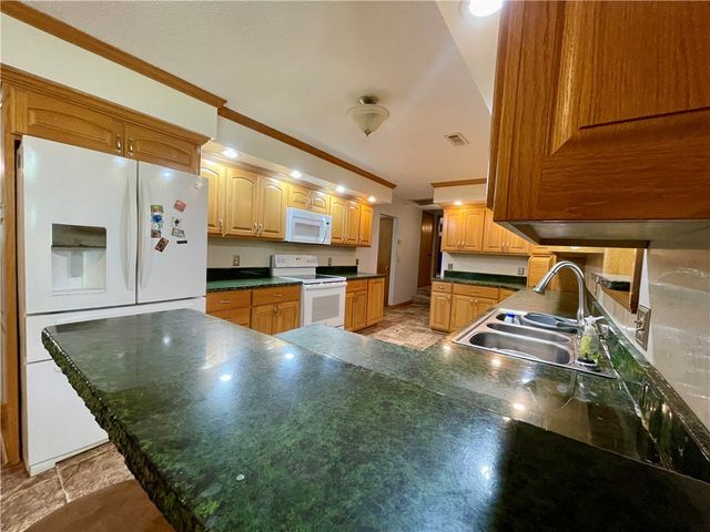 9825 Highway 74, Huntsville, AR 72740
