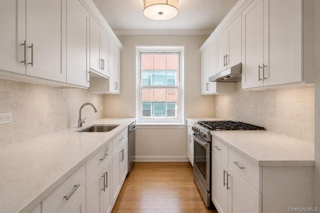 1815 Palmer Avenue 3X, Larchmont, NY 10538
