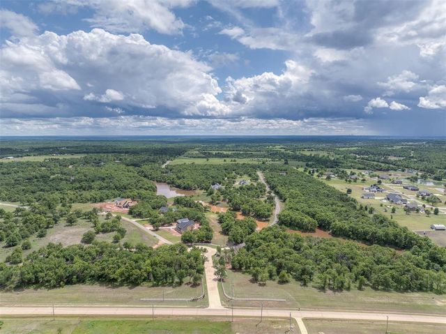 9532 Creek View Road, Guthrie, OK 73044