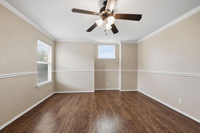 105 Paige BND, Hutto, TX 78634