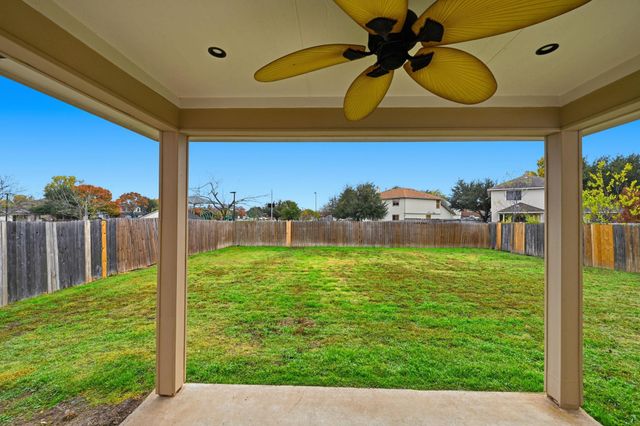 105 Paige BND, Hutto, TX 78634