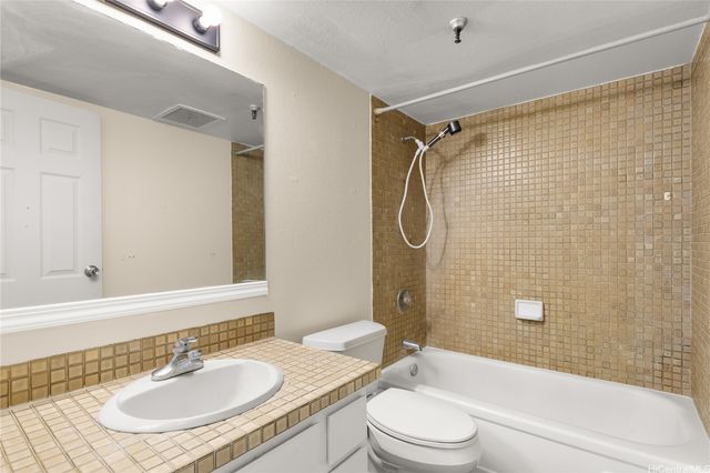 98-501 Koauka Loop A1603, Aiea, HI 96701