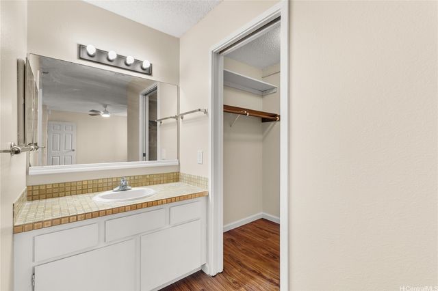 98-501 Koauka Loop A1603, Aiea, HI 96701