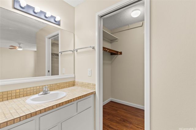 98-501 Koauka Loop A1603, Aiea, HI 96701