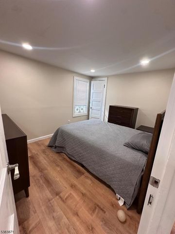 240 Chambers St, Phillipsburg Town, NJ 08865
