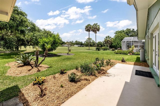 8 COURTNEY PLACE, Palm Coast, FL 32137