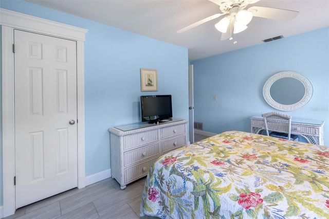 8 COURTNEY PLACE, Palm Coast, FL 32137