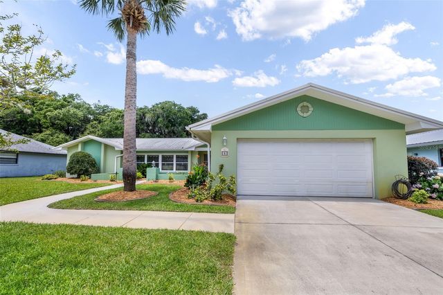 8 COURTNEY PLACE, Palm Coast, FL 32137