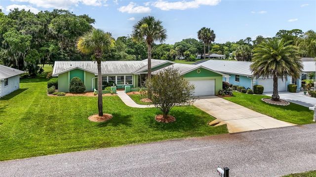 8 COURTNEY PLACE, Palm Coast, FL 32137