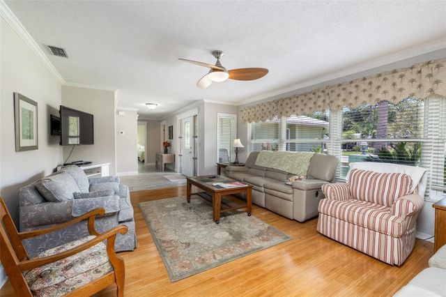 8 COURTNEY PLACE, Palm Coast, FL 32137
