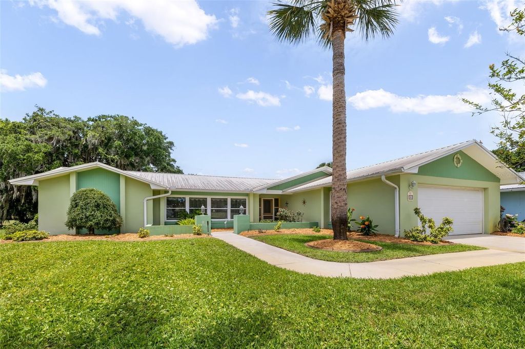 8 COURTNEY PLACE, Palm Coast, FL 32137