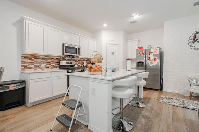 1034 Manuel Drive, Fate, TX 75087