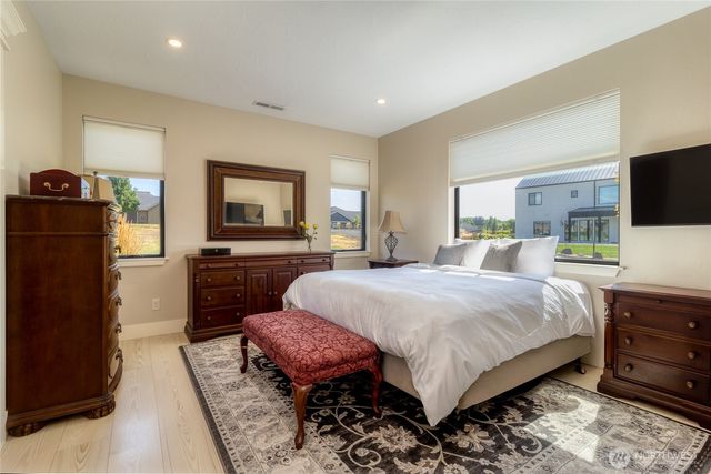 342 Roxy Lane, Walla Walla, WA 99362