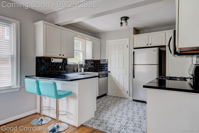 1417 Albany Street, Ferndale, MI 48220