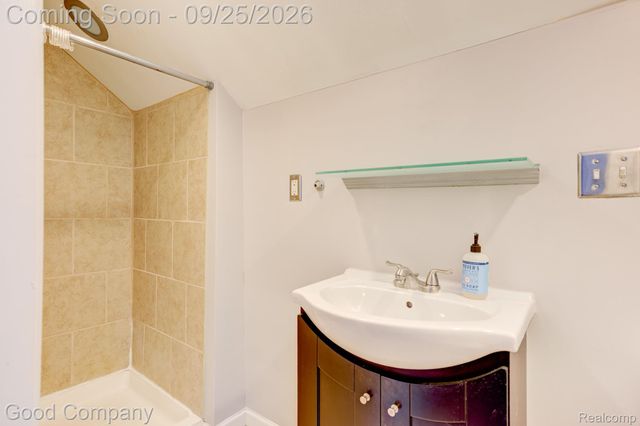 1417 Albany Street, Ferndale, MI 48220