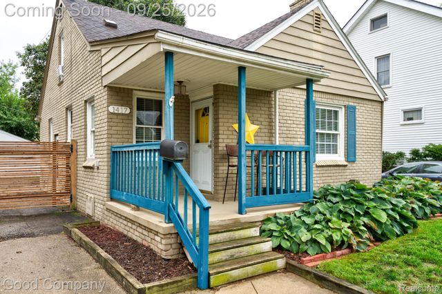1417 Albany Street, Ferndale, MI 48220