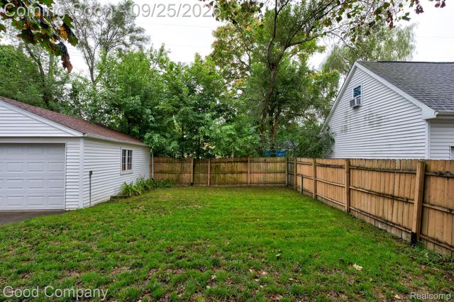 1417 Albany Street, Ferndale, MI 48220