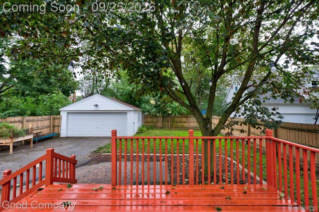 1417 Albany Street, Ferndale, MI 48220