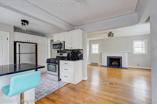 1417 Albany Street, Ferndale, MI 48220