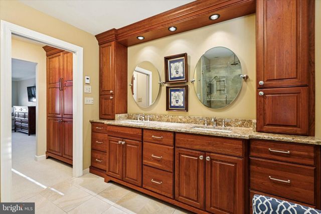 1030 ROSEWOOD DR, Blue Bell, PA 19422