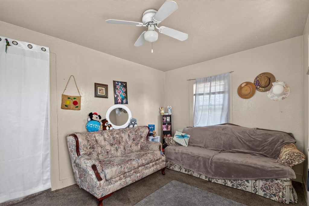 Image 5 of property listing at 718 Nebraska Avenue, Madera, CA 93638