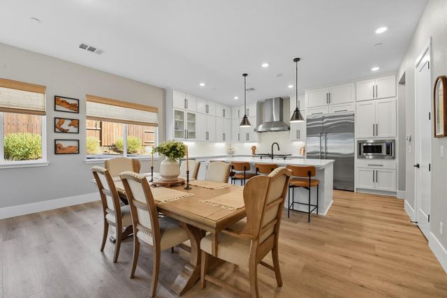 8567 Zinfandel Pkwy, Plymouth, CA 95669