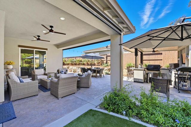 8567 Zinfandel Pkwy, Plymouth, CA 95669