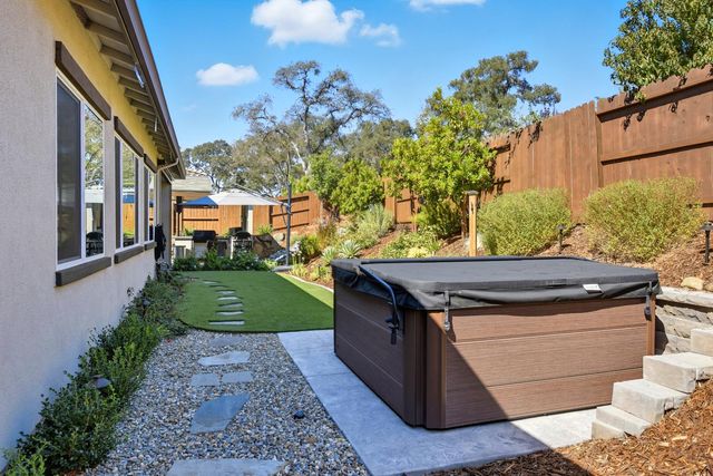 8567 Zinfandel Pkwy, Plymouth, CA 95669